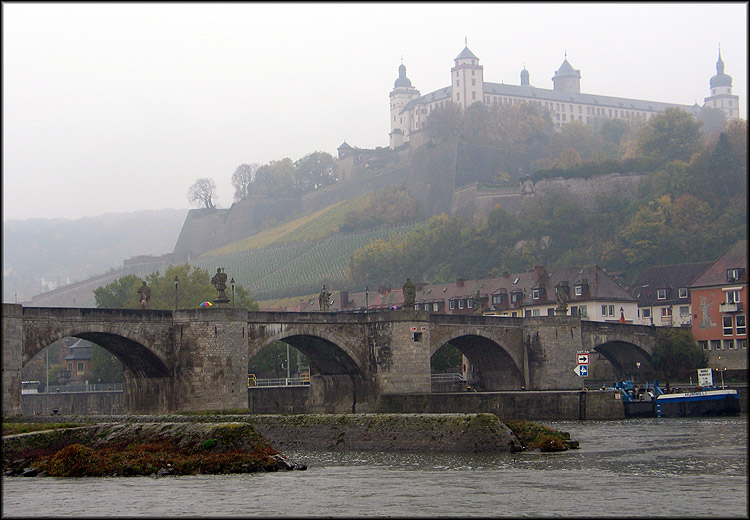 photo "Foggy day" tags: architecture, travel, landscape, Europe