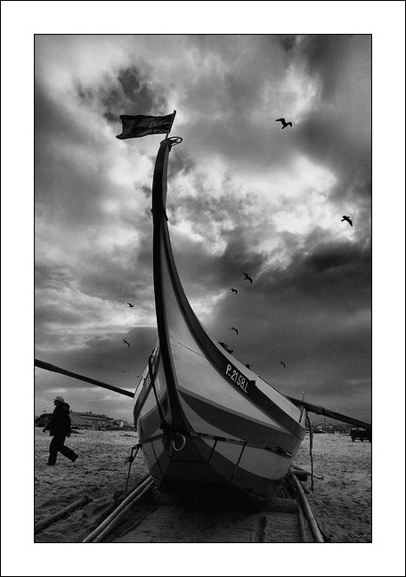 photo "Fishing boat" tags: travel, black&white, Europe