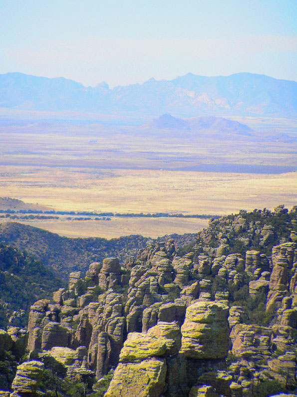 photo "Chiricahua Standing Rocks" tags: landscape, travel, North America, mountains
