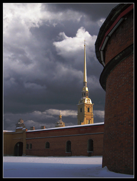 photo "Fortress" tags: architecture, landscape, clouds