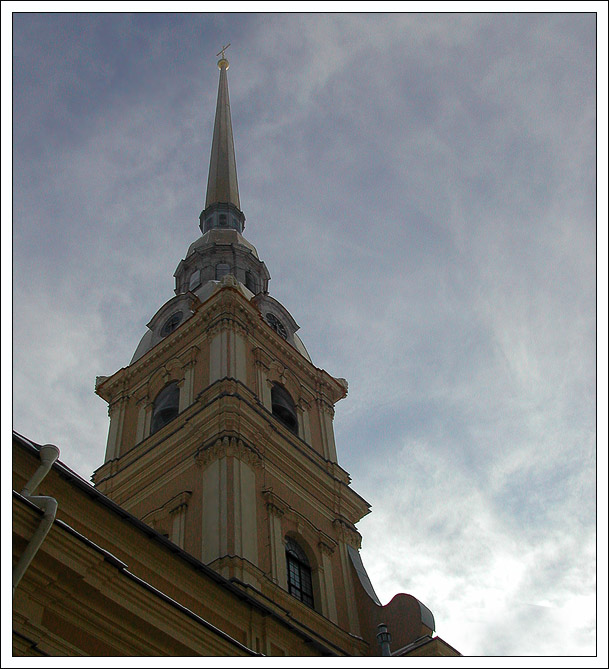 photo "Spike of a cathedral in the Peter and Paul Fortress" tags: architecture, landscape, 