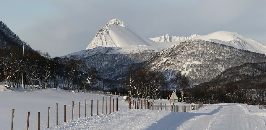 photo "Winter road #2" tags: landscape, mountains, winter