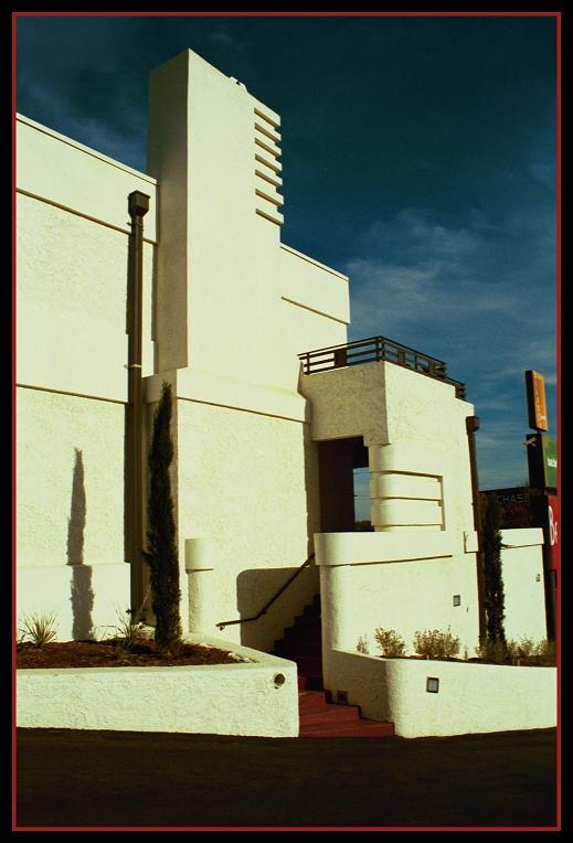 photo "Belmont Hotel Dallas Texas" tags: architecture, landscape, 