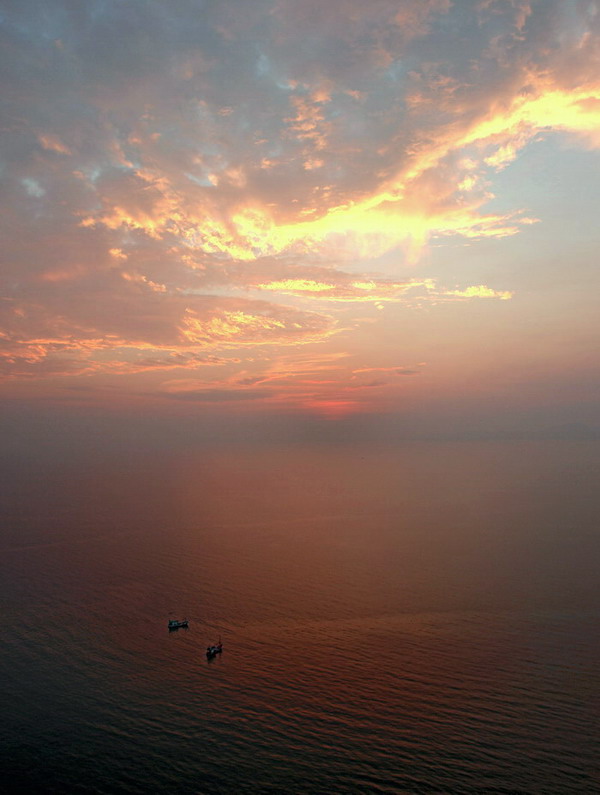 photo "***" tags: landscape, clouds, sunset