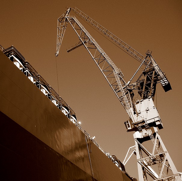 photo "Shipyard" tags: misc., 