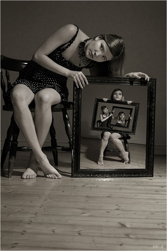 photo "frame me" tags: portrait, montage, woman