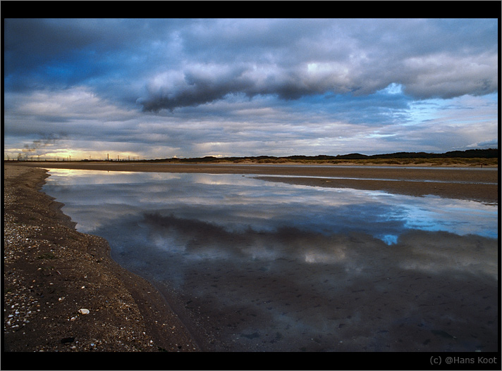 photo "As a weight on our shoulders.." tags: landscape, water