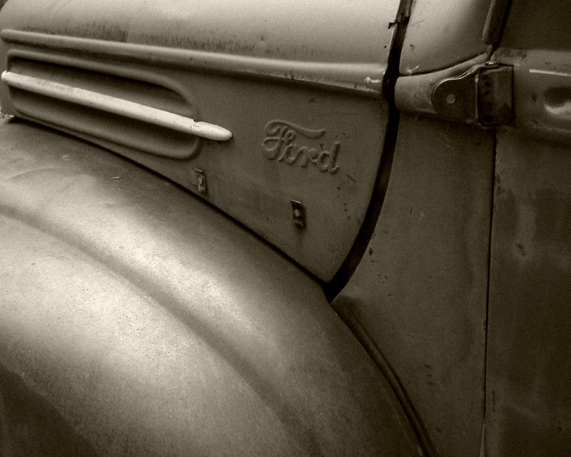 photo "Ford Tough" tags: black&white, still life, 