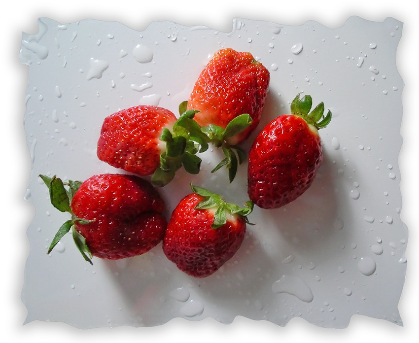 photo "Strawberry." tags: macro and close-up, still life, 