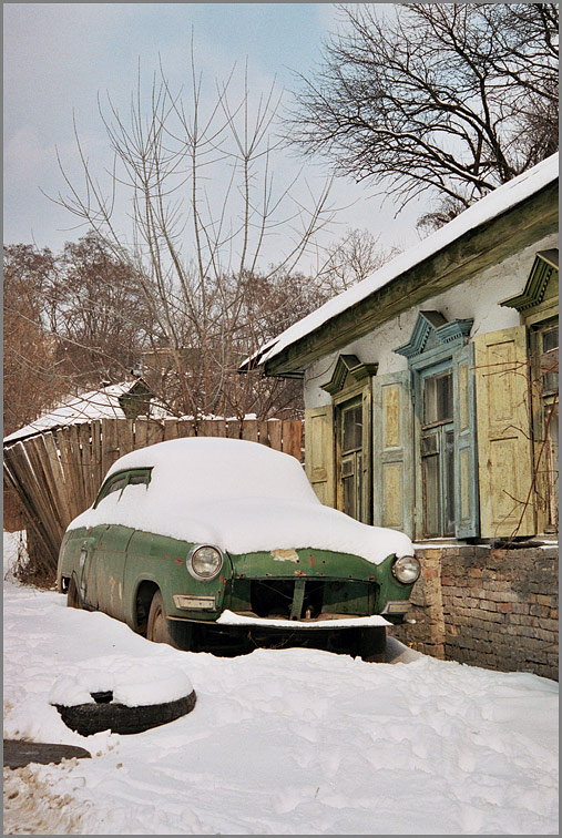photo "House and car(3)" tags: landscape, technics, winter