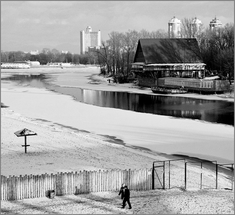 photo "Bright winter day" tags: landscape, black&white, winter