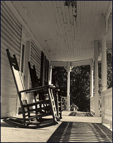 photo "Maw Barton's  front porch: 1993" tags: still life, humor, 