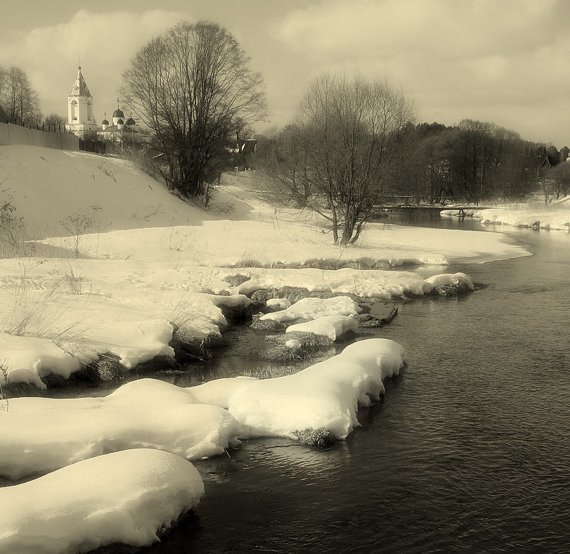 photo "Snow and Water" tags: landscape, black&white, spring