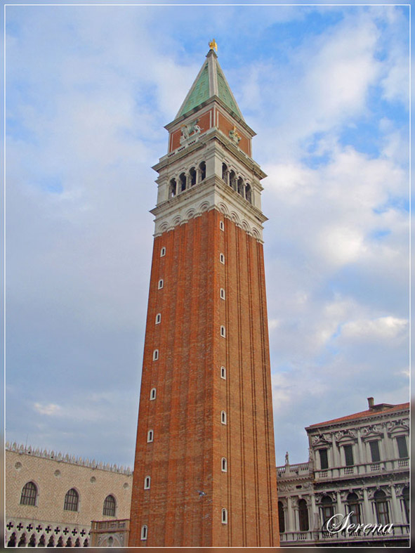 photo "Cleaving the clouds" tags: travel, architecture, landscape, Europe