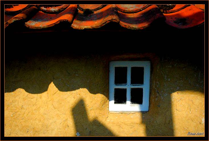 photo "little window" tags: architecture, still life, landscape, 