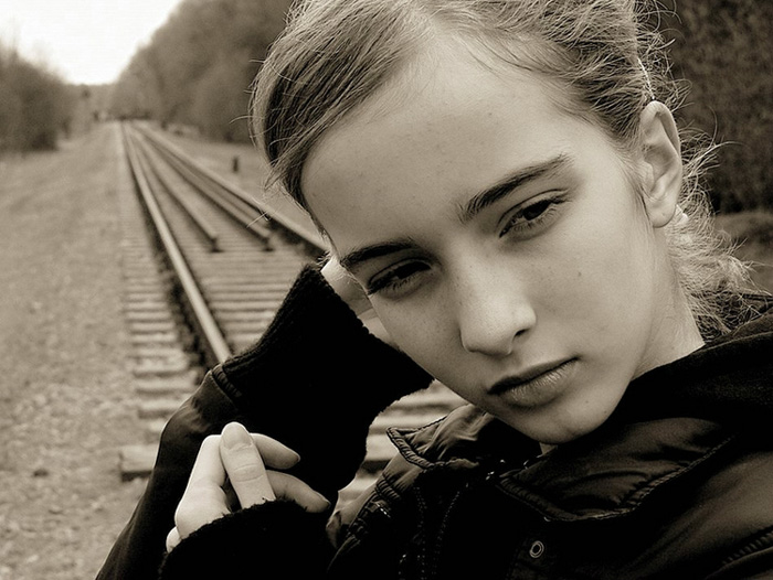 photo "trainspotting..." tags: portrait, woman