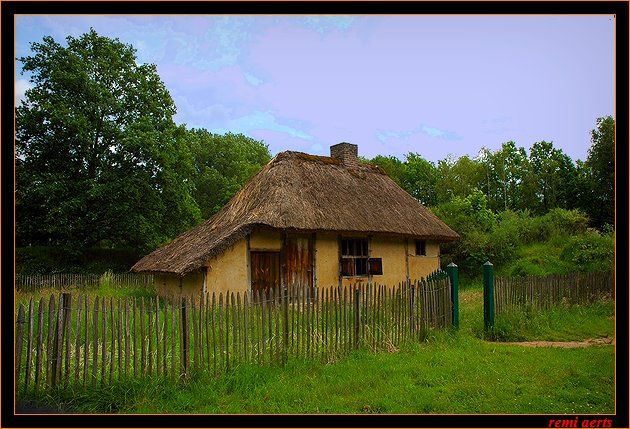 photo "fisherman maisonnette" tags: architecture, landscape, 