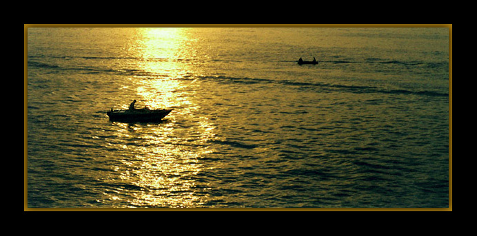 фото "Boat at sunset" метки: пейзаж, вода, закат