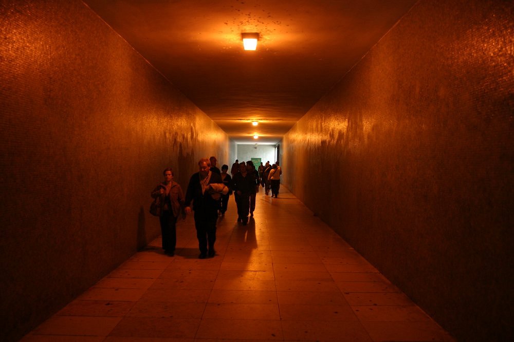 photo "The tunnel" tags: interior, 