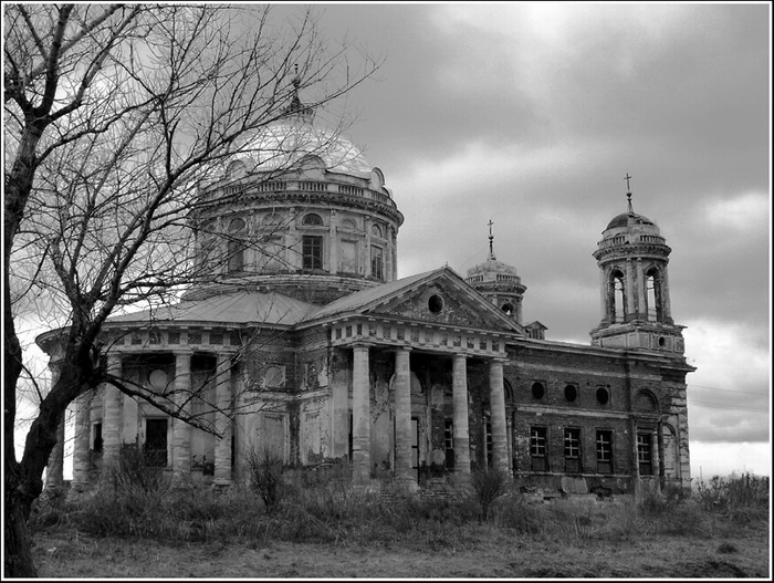 фото "Церковь с.Шкинь - 2" метки: архитектура, пейзаж, весна