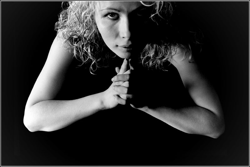 photo "034" tags: portrait, black&white, woman