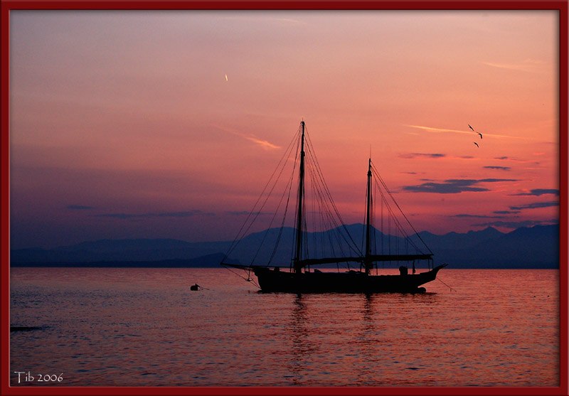 photo "alone" tags: landscape, sunset, water