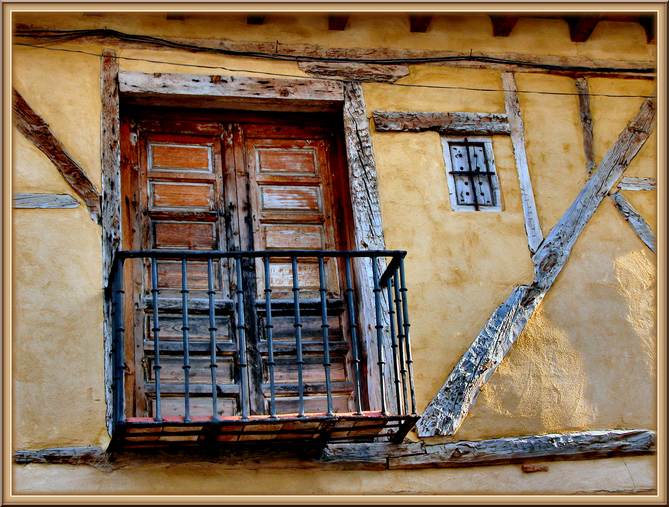 photo "Tordesillas" tags: architecture, travel, landscape, Europe