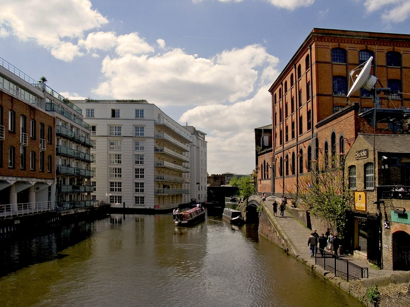 photo "Walk on the towpath" tags: travel, Europe