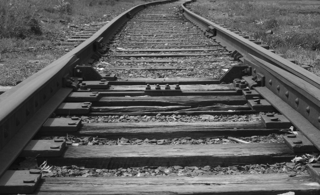 photo "Rails to Nowhere" tags: landscape, architecture, 