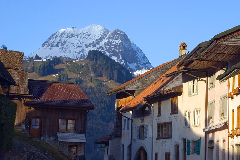 photo "Gruyeres" tags: landscape, travel, Europe, mountains