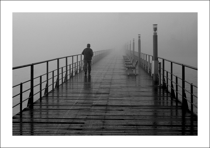 photo "His way" tags: travel, black&white, Europe