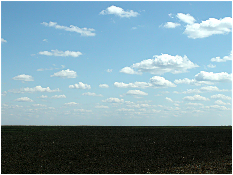 photo "Russian black soils" tags: landscape, clouds, spring