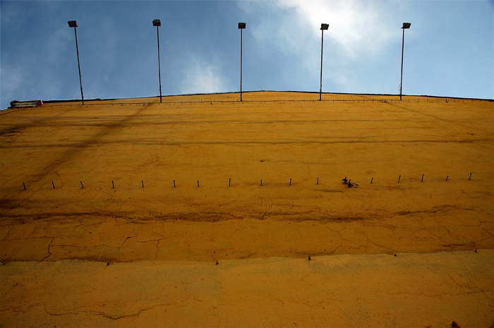 photo "the wall" tags: architecture, abstract, landscape, 