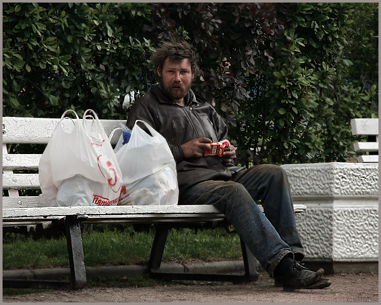 photo "The Consumer basket..." tags: portrait, 