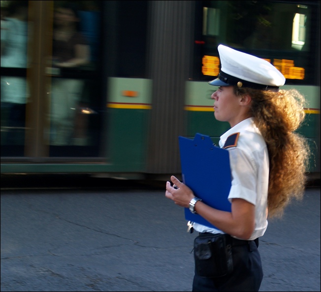 photo "The Roman" tags: travel, portrait, Europe, woman