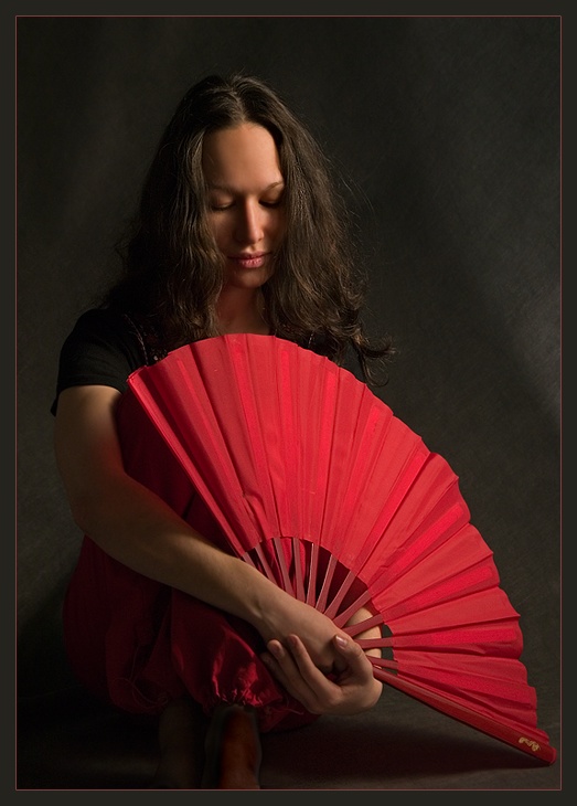 photo "Maid with a Chineese Fan" tags: portrait, woman