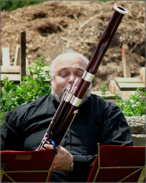 photo "The musician ..." tags: , 