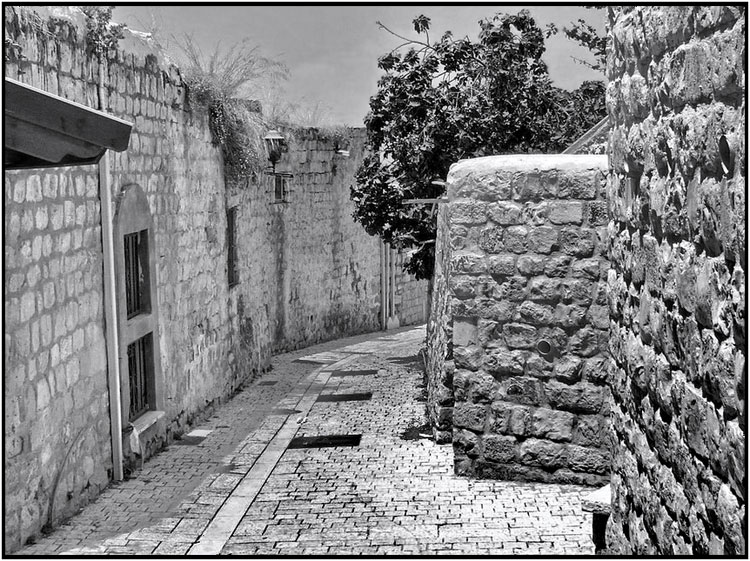 photo "The Old Stones" tags: architecture, travel, landscape, 