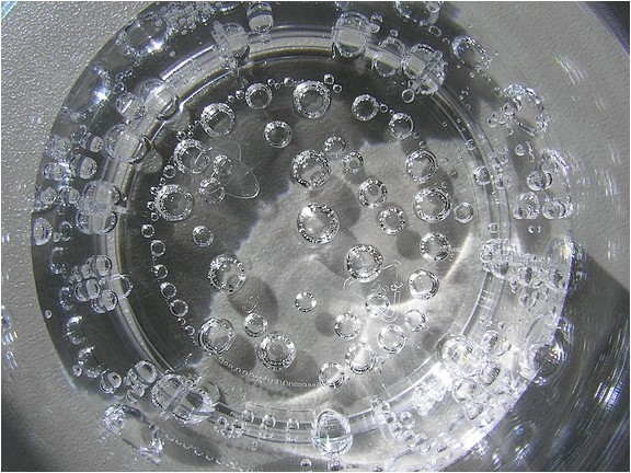 photo "water bubbles" tags: macro and close-up, abstract, 