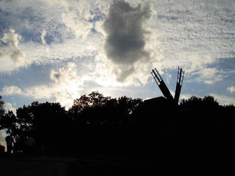 photo "caballero Don Quijote de la Mancha" tags: landscape, architecture, clouds