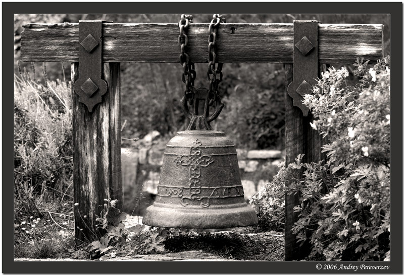 photo "For Whom The Bell Tolls" tags: black&white, 