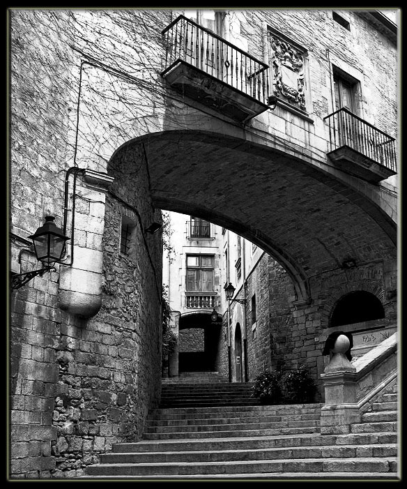 photo "Gerona" tags: architecture, travel, landscape, Europe