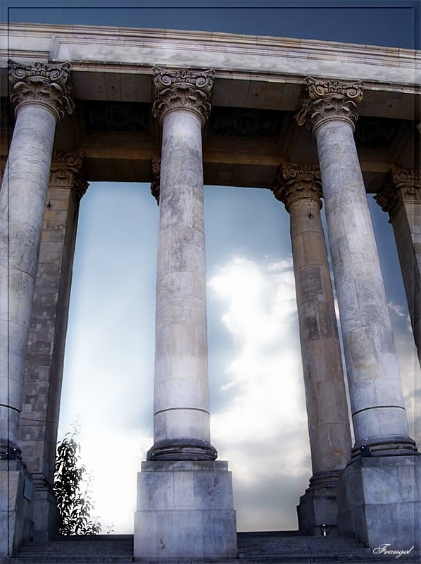 фото "Columns Of The Earth" метки: жанр, архитектура, пейзаж, 