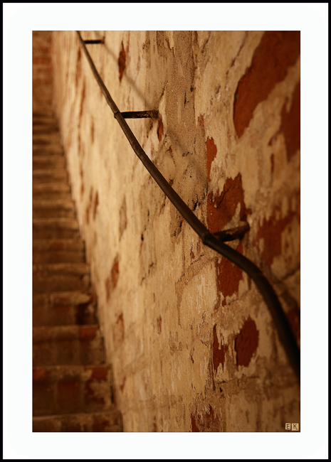 photo "ledder of history" tags: travel, 