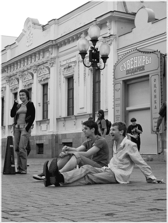 фото "life on Arbat-street" метки: жанр, черно-белые, 