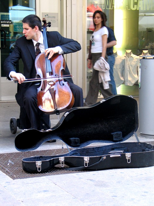 photo "street musician" tags: abstract, 