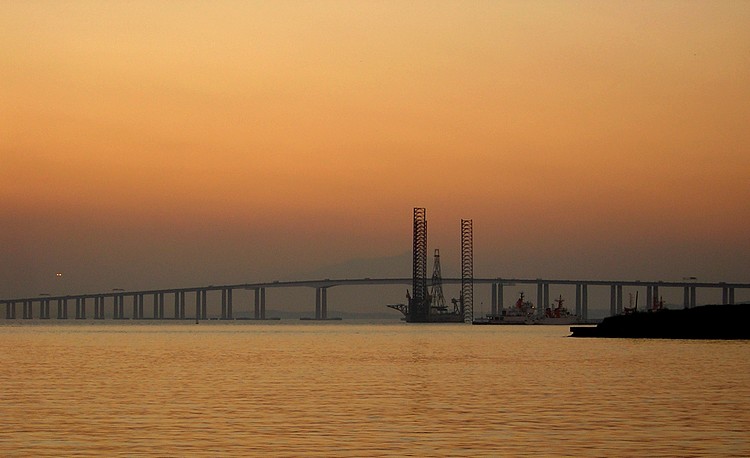 photo "Platform & Bridge" tags: landscape, sunset, water
