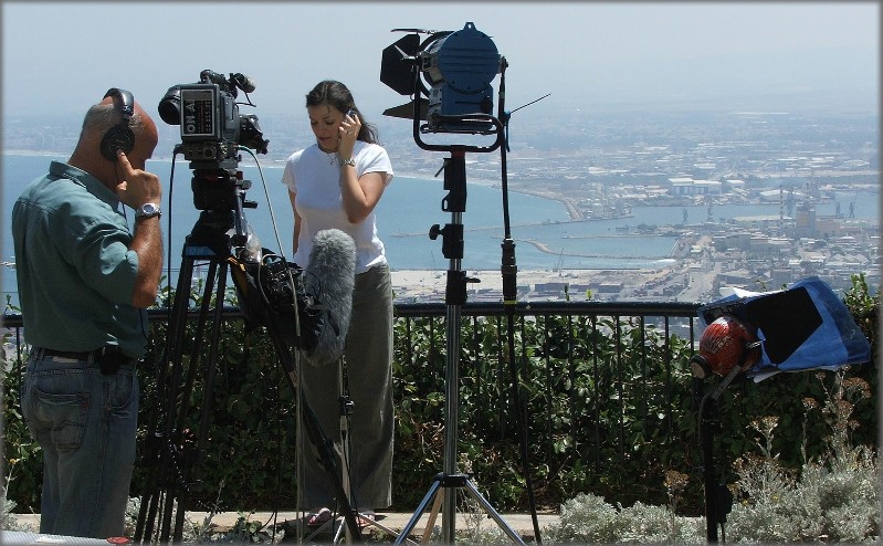 photo "Journalists TV and Arabian -  Israeli conflict..." tags: reporting, 