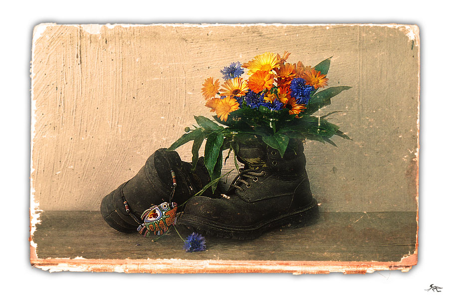 photo "s h o e s" tags: still life, old-time, 