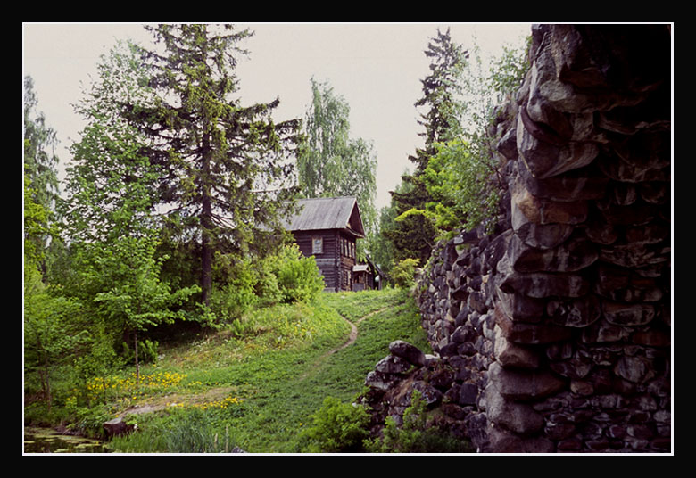 photo "***" tags: landscape, architecture, forest